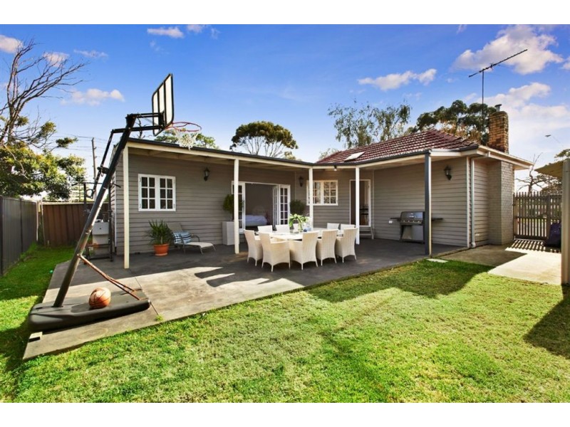 37 Elsey Road, Reservoir VIC 3073