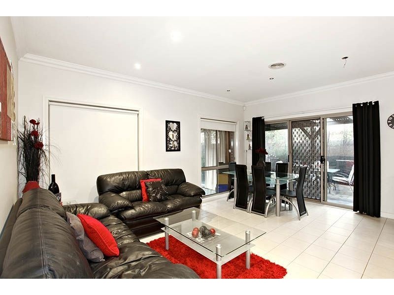 5 Flamingo Point, South Morang VIC 3752