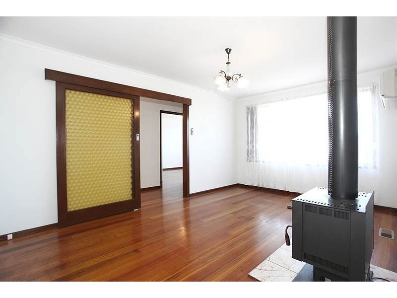 198 The Boulevard, Thomastown VIC 3074