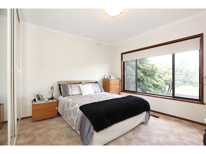 34 Melaleuca Drive, Thomastown VIC 3074