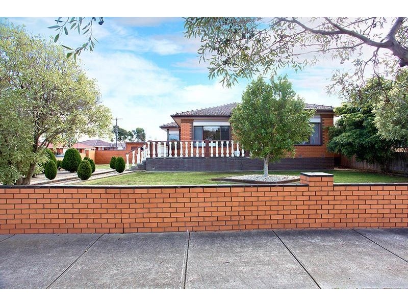 34 Melaleuca Drive, Thomastown VIC 3074