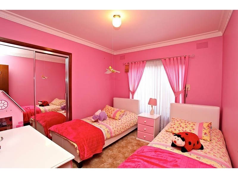 30 Maritana Crescent, Thomastown VIC 3074