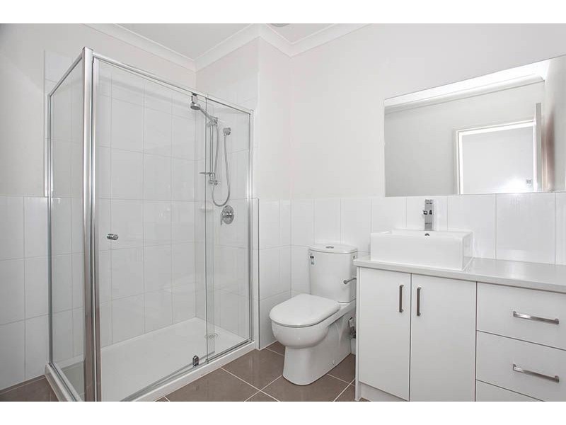 2 Quarterhorse Drive, South Morang VIC 3752