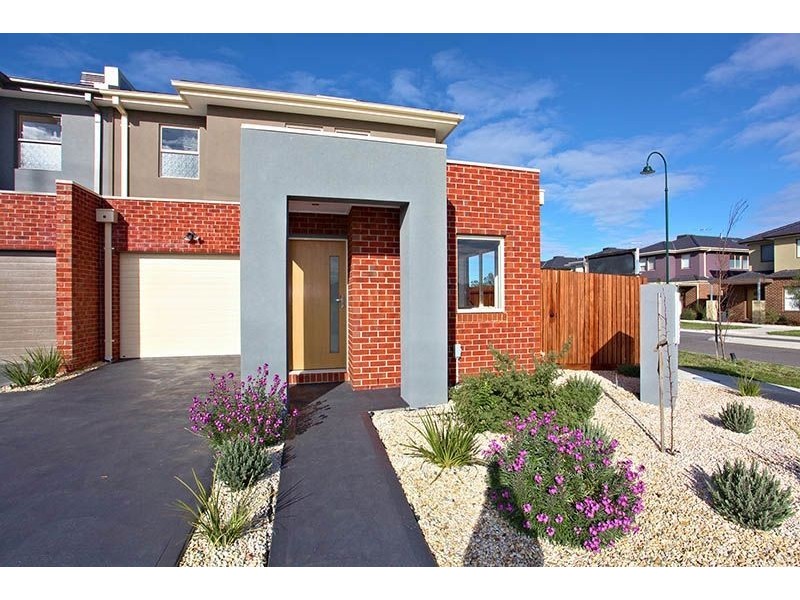 2 Quarterhorse Drive, South Morang VIC 3752