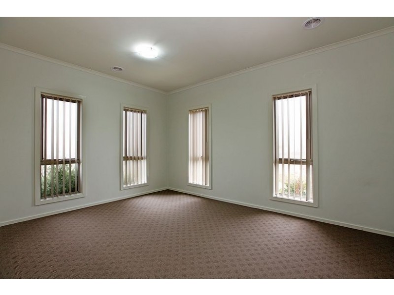 52 Broadleaf Drive, Epping VIC 3076