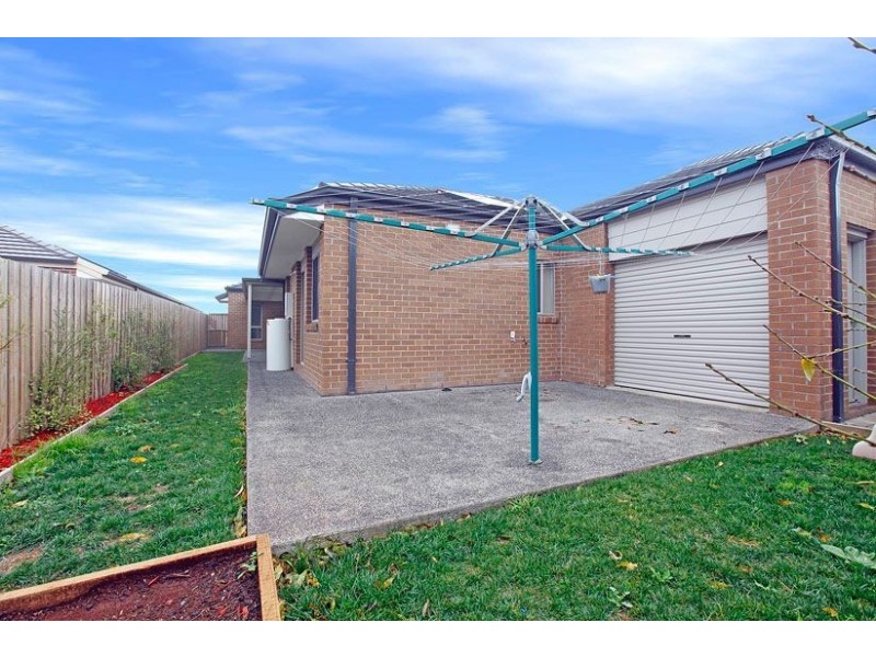 52 Broadleaf Drive, Epping VIC 3076