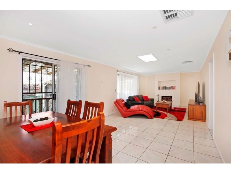 11 Cromwell Court, Lalor VIC 3075