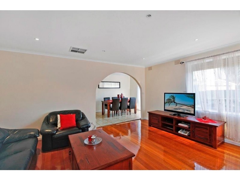 11 Cromwell Court, Lalor VIC 3075