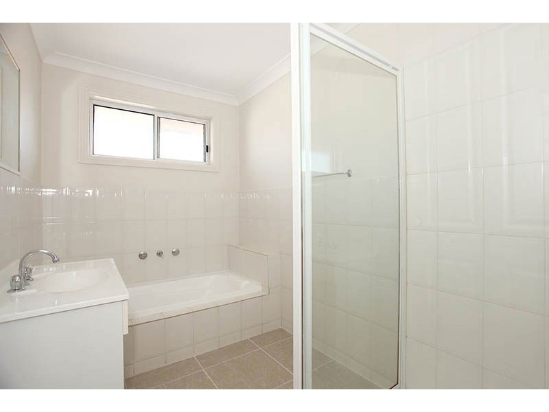 2/112 Mount View Road, Lalor VIC 3075