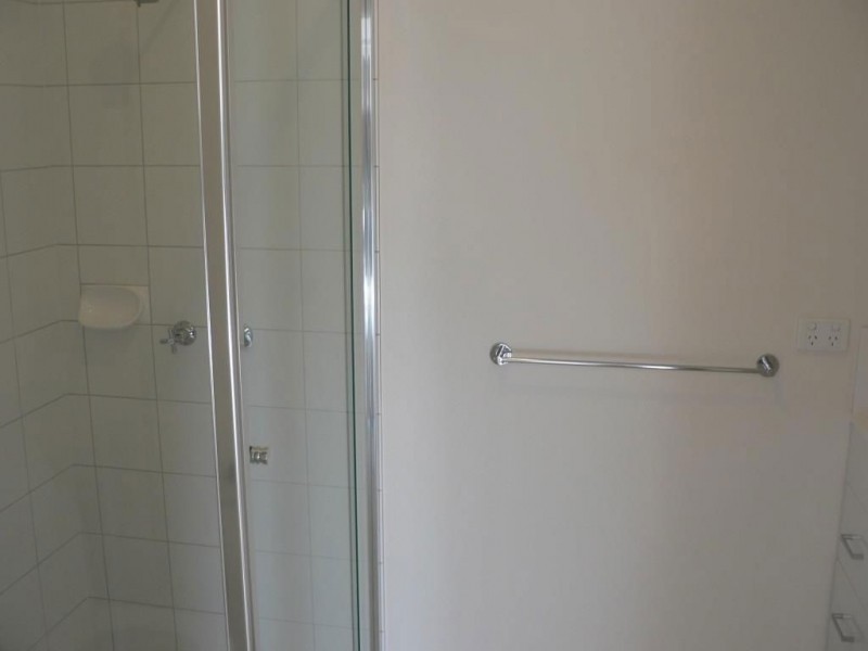 2/13 Edna Street, Thomastown VIC 3074