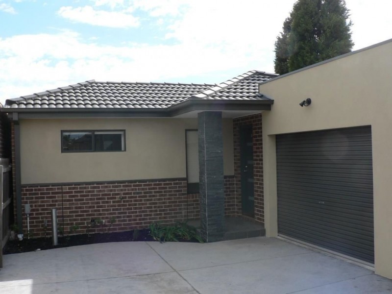 4/13 Edna Street, Thomastown VIC 3074