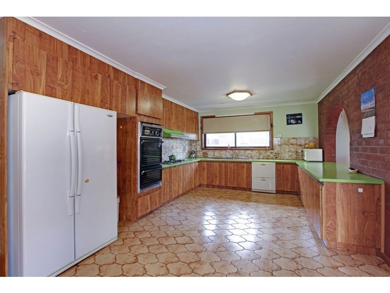 47 Oxford Drive, Thomastown VIC 3074