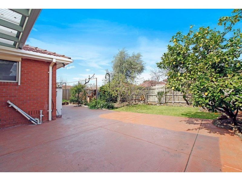 47 Oxford Drive, Thomastown VIC 3074