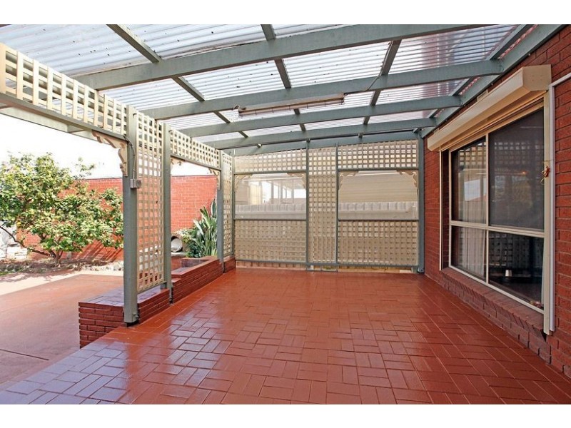 47 Oxford Drive, Thomastown VIC 3074