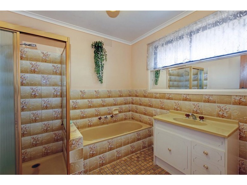 47 Oxford Drive, Thomastown VIC 3074