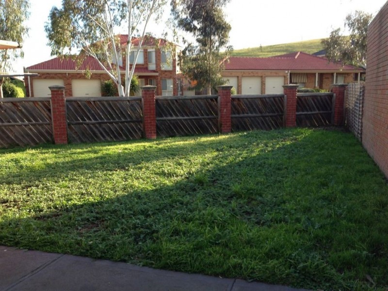 17 St Claire Avenue, South Morang VIC 3752
