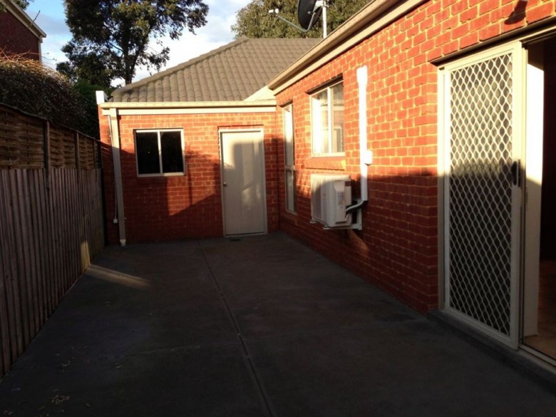 17 St Claire Avenue, South Morang VIC 3752
