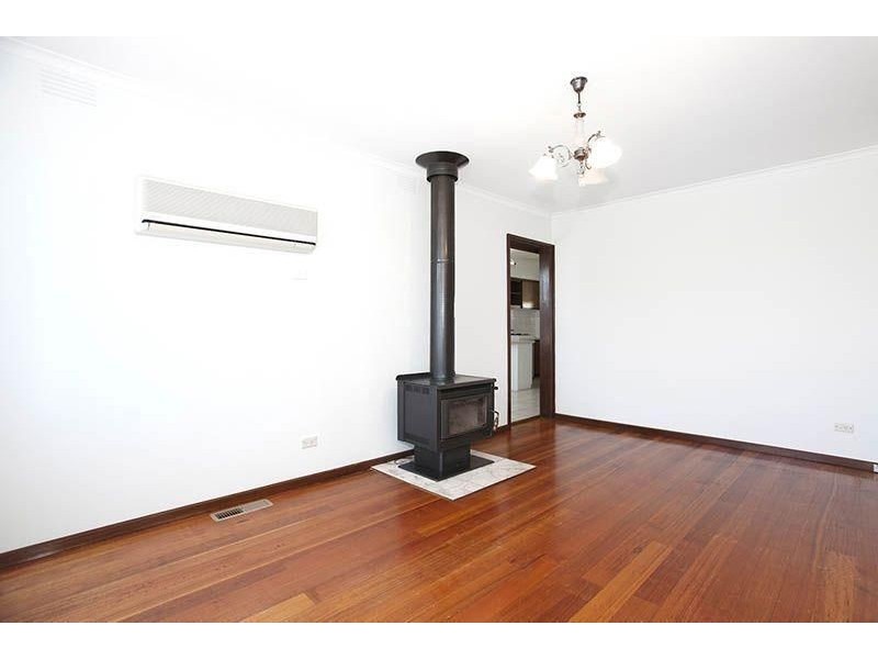 198 The Boulevard, Thomastown VIC 3074