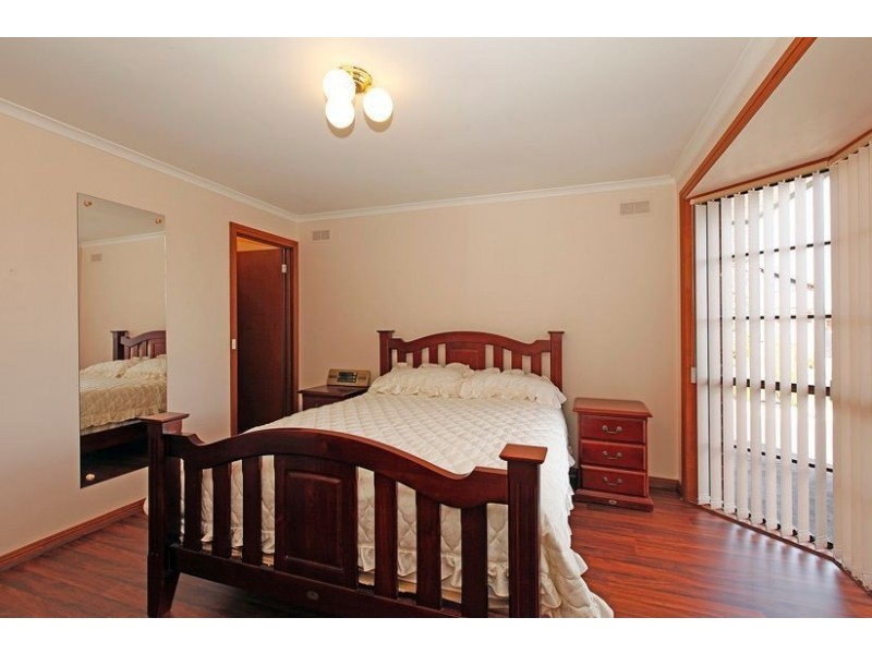 2 Clement Court, Mill Park VIC 3082