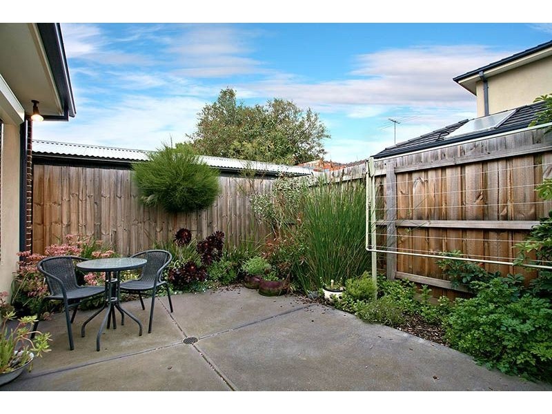 8/16 Macartney Street, Reservoir VIC 3073