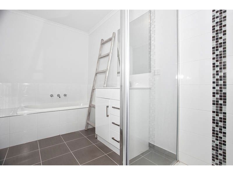 24 Oriano Street, Epping VIC 3076