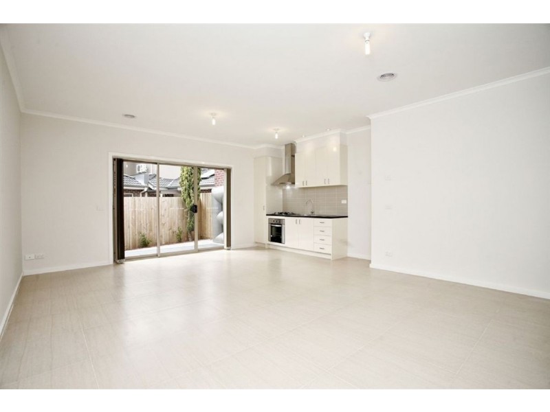 2/21 Lynne Street, Lalor VIC 3075