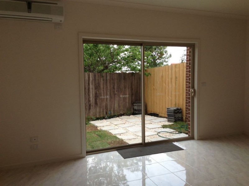 2/23 Lynne Street, Lalor VIC 3075