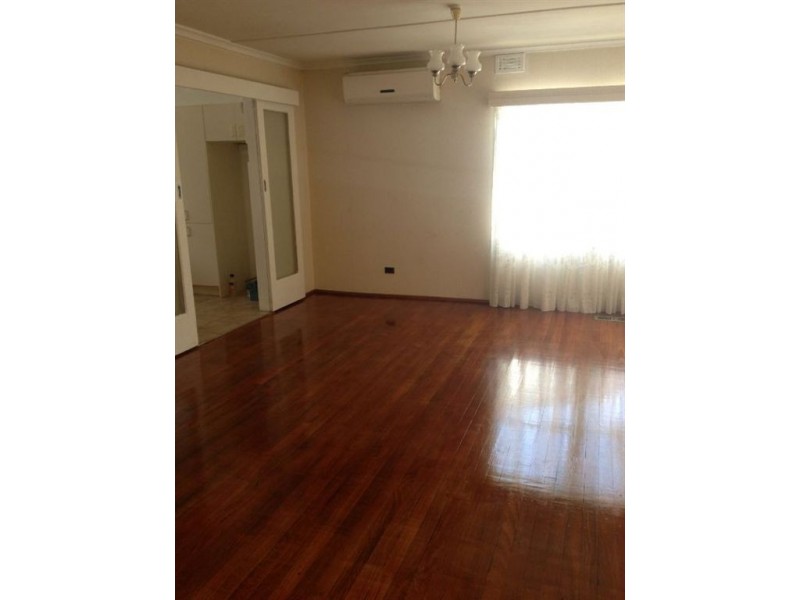 1/4 Seston Street, Reservoir VIC 3073