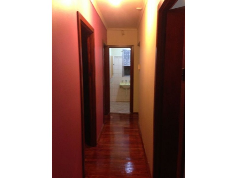 1/4 Seston Street, Reservoir VIC 3073