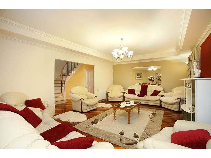 4 Hawkins Drive, Kinglake VIC 3763