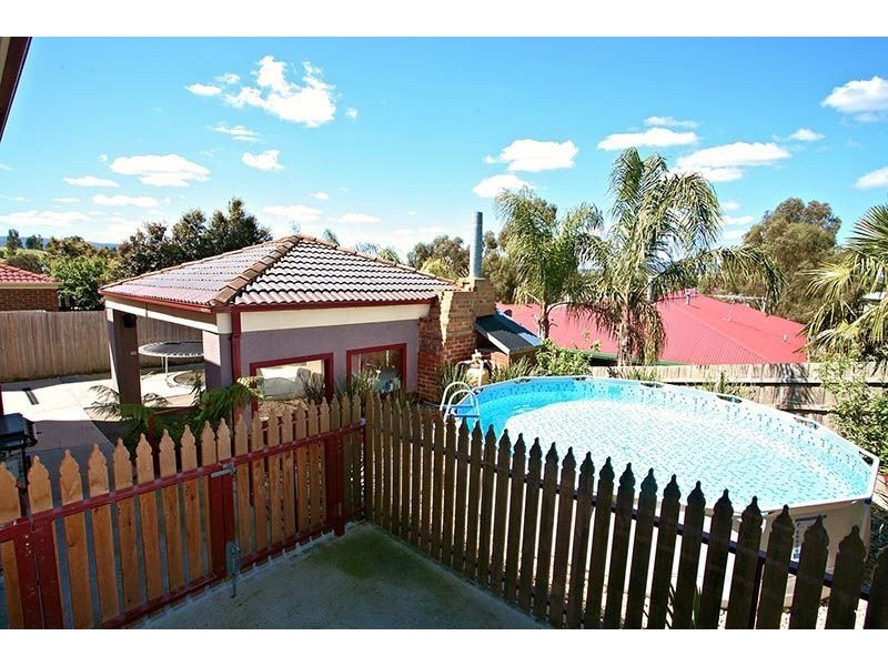 6 Wagtail Way, Whittlesea VIC 3757
