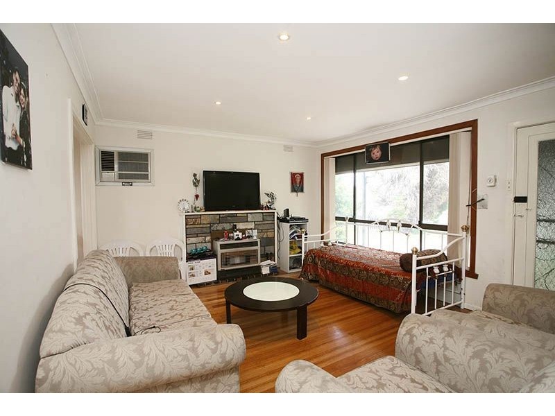 26 Edmondson Street, Lalor VIC 3075