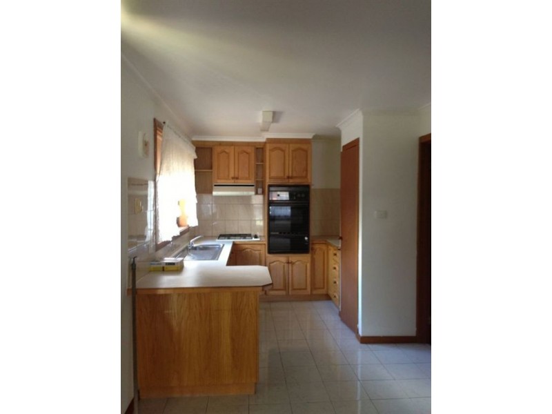 2/38 Moorhead Drive, Mill Park VIC 3082