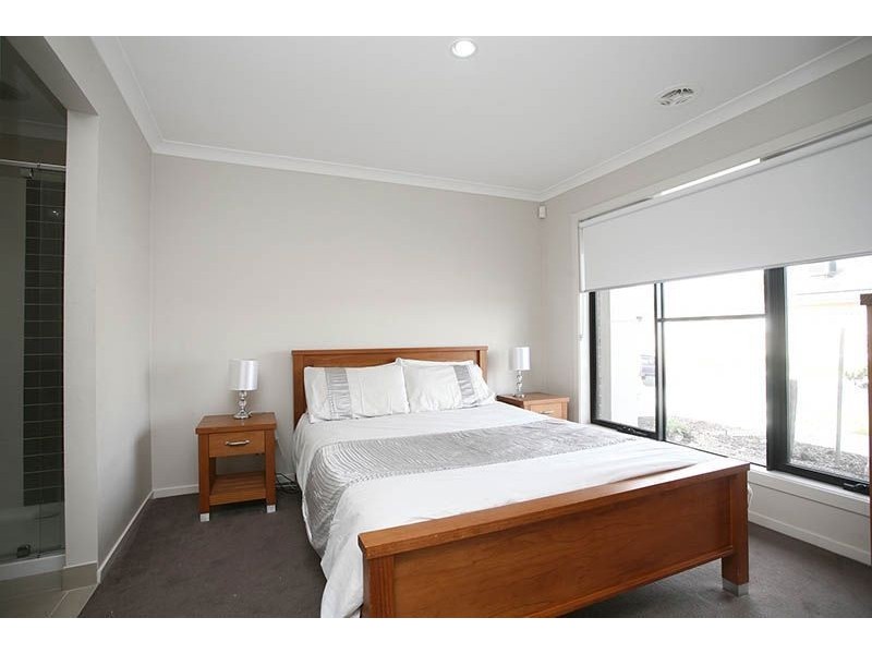 1 Mirka Drive, Lalor VIC 3075