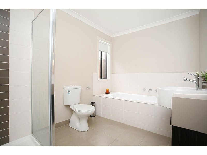 1 Mirka Drive, Lalor VIC 3075