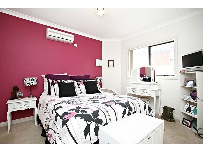 2/25 Pleasant Road, Thomastown VIC 3074