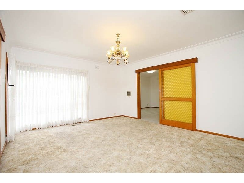 76 Victoria Drive, Thomastown VIC 3074