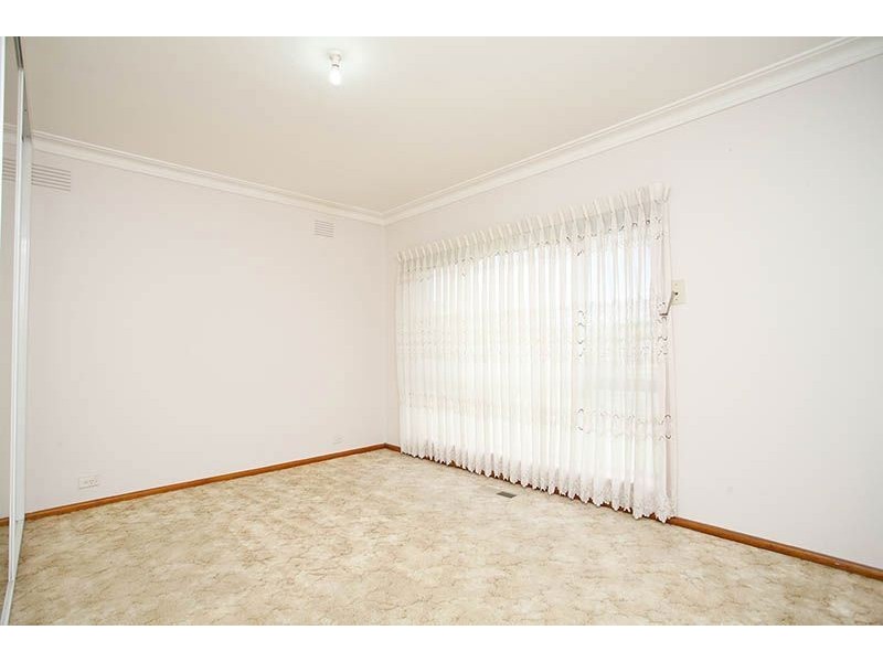 76 Victoria Drive, Thomastown VIC 3074