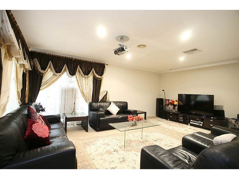 2 Rocky Court, Epping VIC 3076