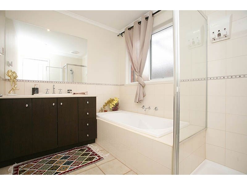 2 Rocky Court, Epping VIC 3076