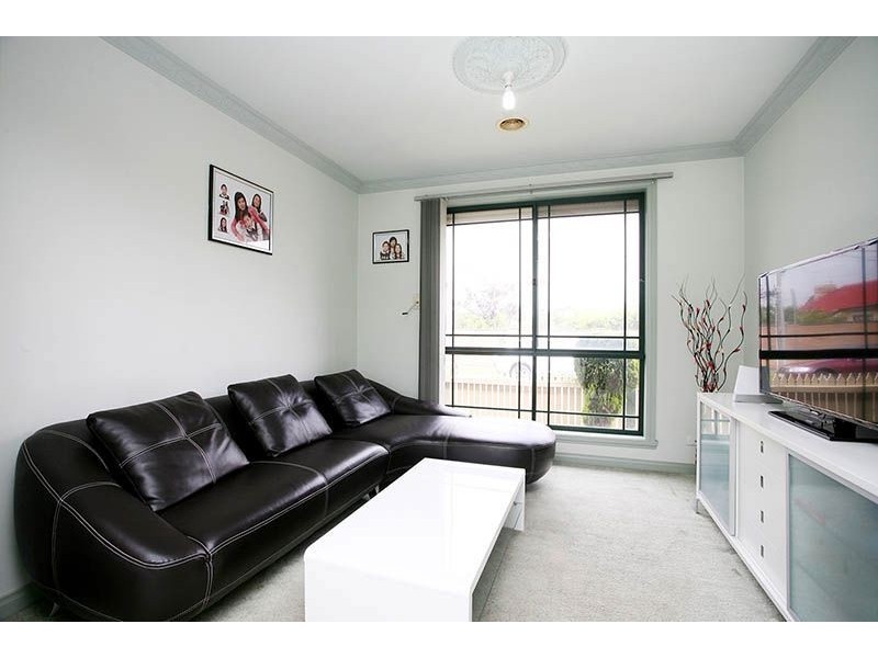 22 Marcia Street, Thomastown VIC 3074