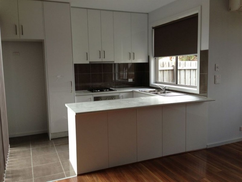 1/30 Spring Street, Thomastown VIC 3074