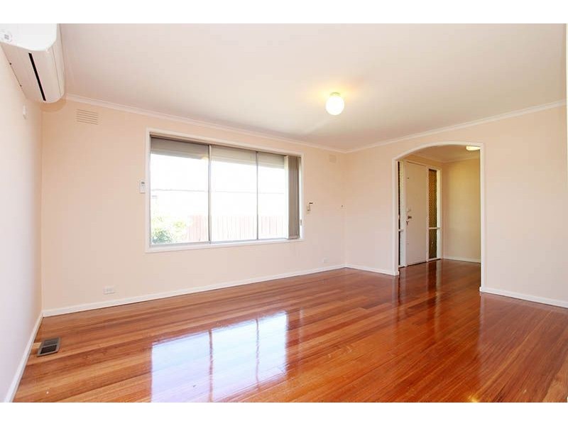 24 Buller Parade, Lalor VIC 3075