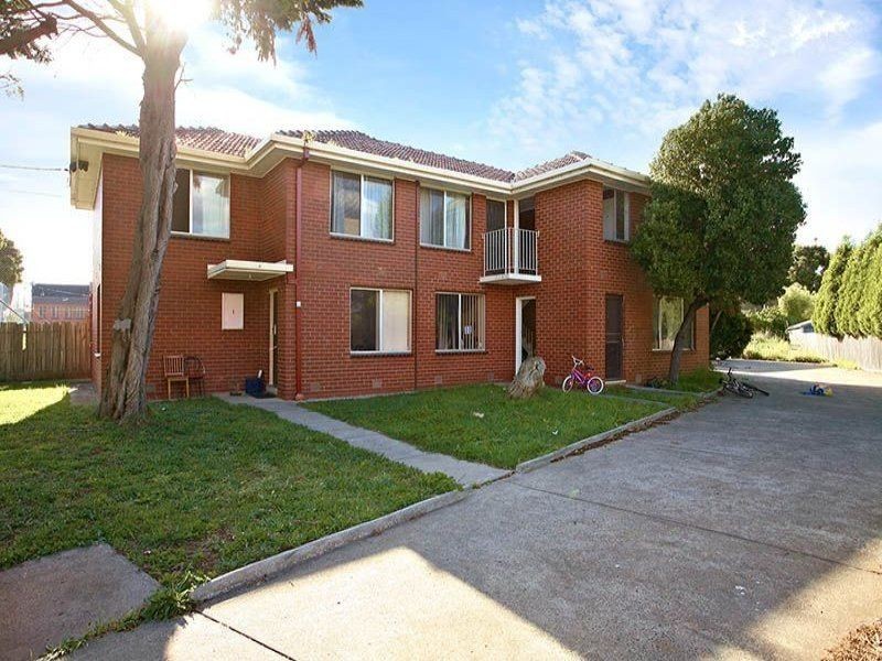 1/2 Gordon Street, Lalor VIC 3075