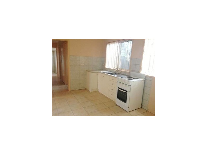 1/2 Gordon Street, Lalor VIC 3075