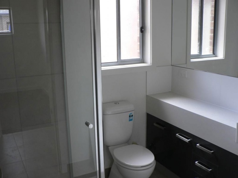 2/9 Chettam Street, Epping VIC 3076