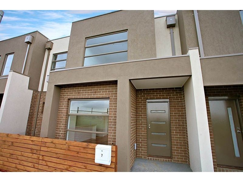 8/20 Edith Street, Epping VIC 3076