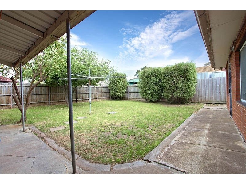 4 Midholm Court, Thomastown VIC 3074