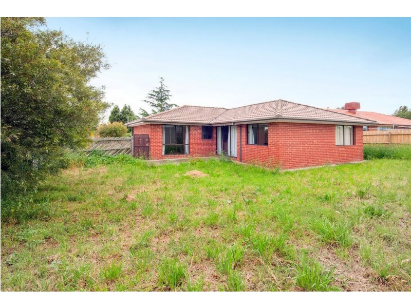 22 Crampton Crescent, Mill Park VIC 3082