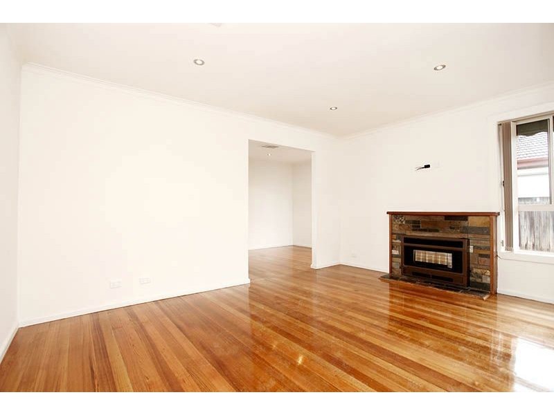 1&2/17 Ruthven Crescent, Lalor VIC 3075